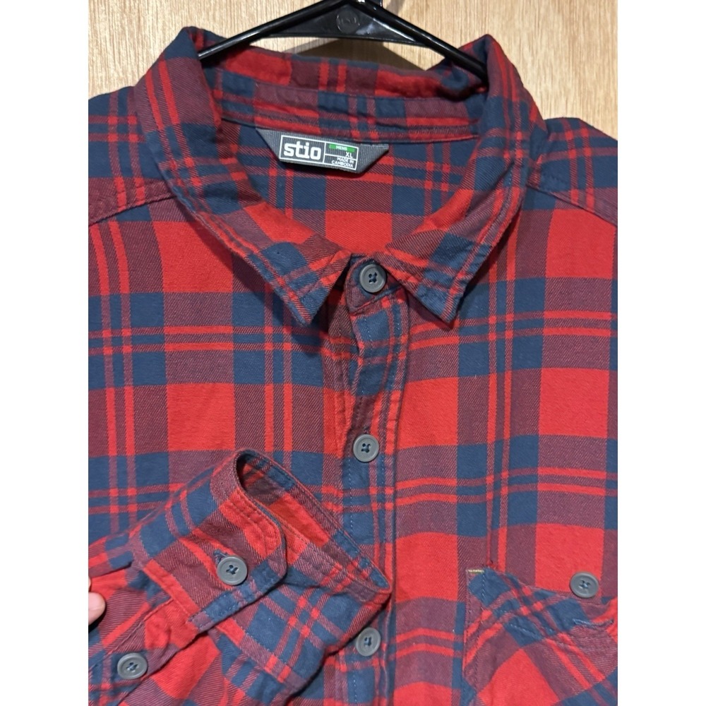 Stio Men's XL Red Navy Plaid Organic Cotton Flannel Shirt Long Sleeve Outdoor